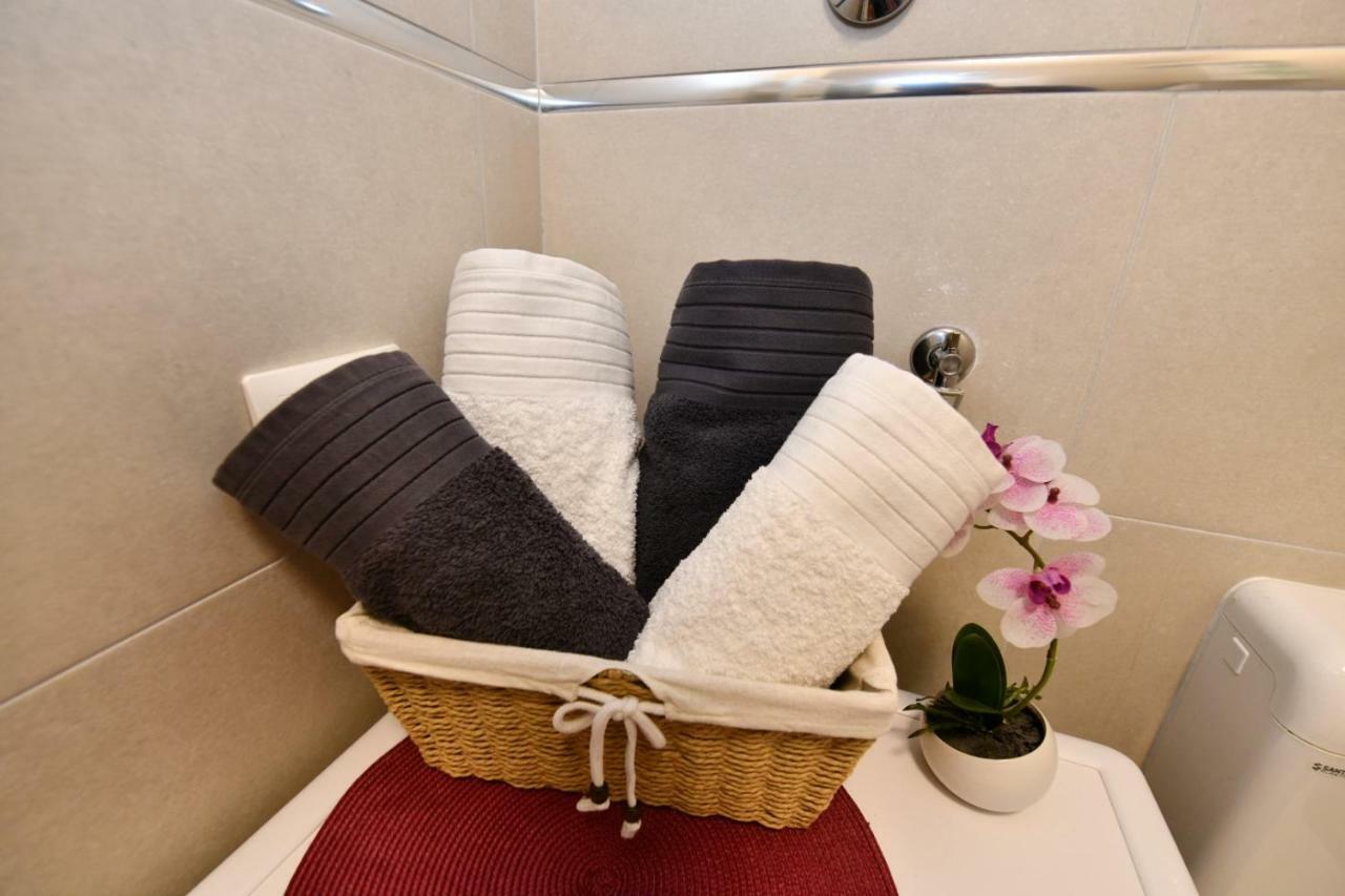 Apartment Cecilija 신 외부 사진
